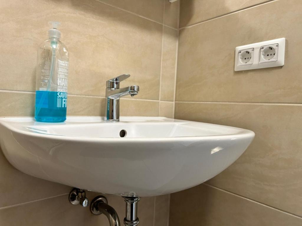 Prime Suites Near Schoenbrunn Castle Bécs Kültér fotó